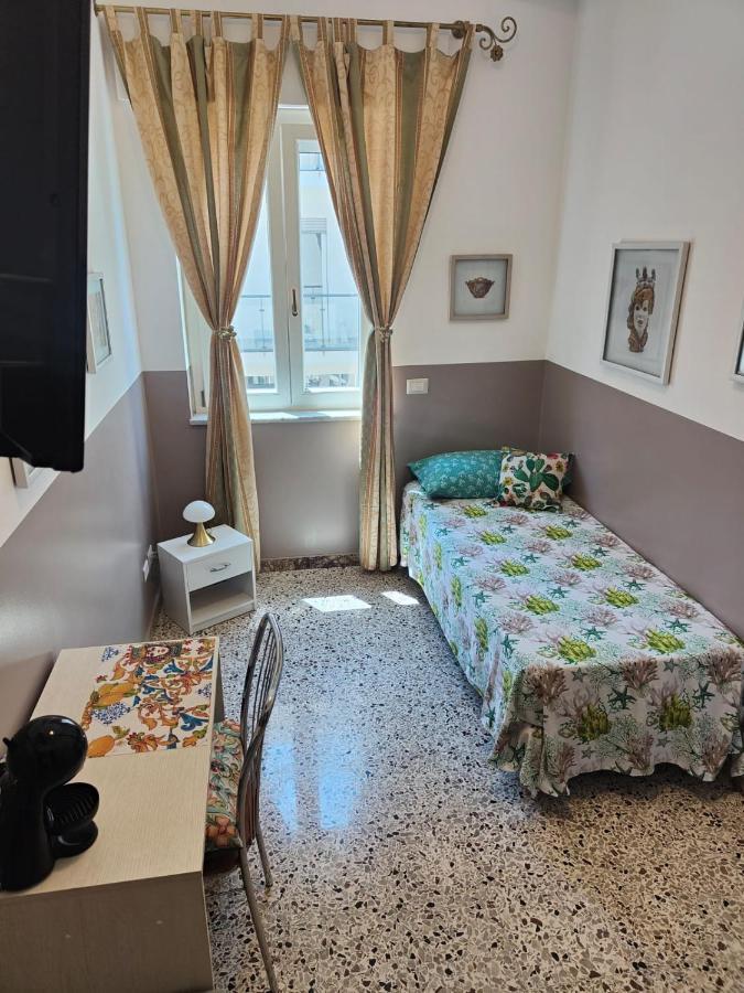 I Mori In Campidoglio Affitta Camere SantʼAgata di Militello エクステリア 写真